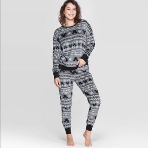 SOLD!! Disney Mickey 2-Piece Pajama Set